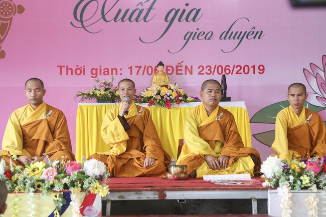 One-day Retreat - Ending the Playground “Sowing Lotus Seeds” at Dong Cao pagoda