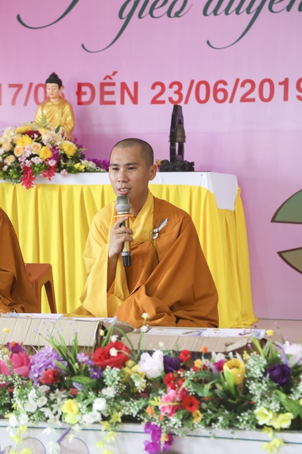 One-day Retreat - Ending the Playground “Sowing Lotus Seeds” at Dong Cao pagoda