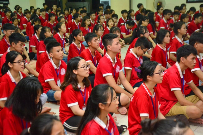 The fourth day at the Summer retreat of Tay Khanh Pagoda