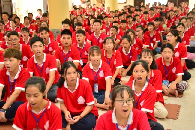 The fourth day at the Summer retreat of Tay Khanh Pagoda