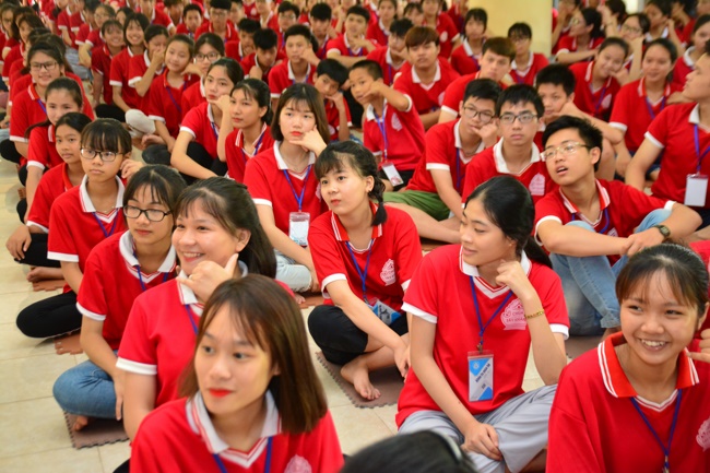 The fourth day at the Summer retreat of Tay Khanh Pagoda