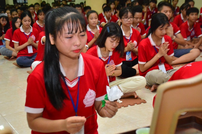 The fourth day at the Summer retreat of Tay Khanh Pagoda