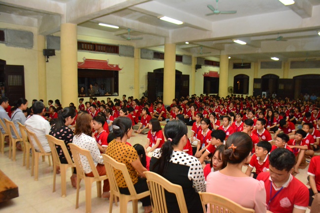 The fourth day at the Summer retreat of Tay Khanh Pagoda