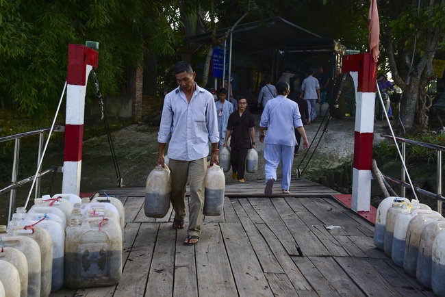 Phóng sanh tại Củ Chi và cầu siêu