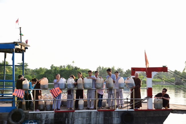 Phóng sanh tại Củ Chi và cầu siêu