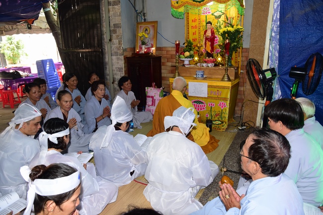 Phóng sanh tại Củ Chi và cầu siêu