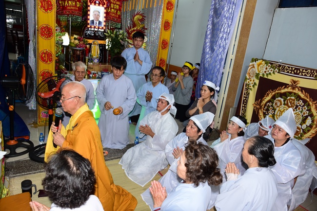 Phóng sanh tại Củ Chi và cầu siêu