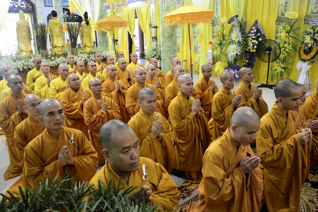 Viếng tang lễ cố Hòa thượng chùa Pháp Bửu