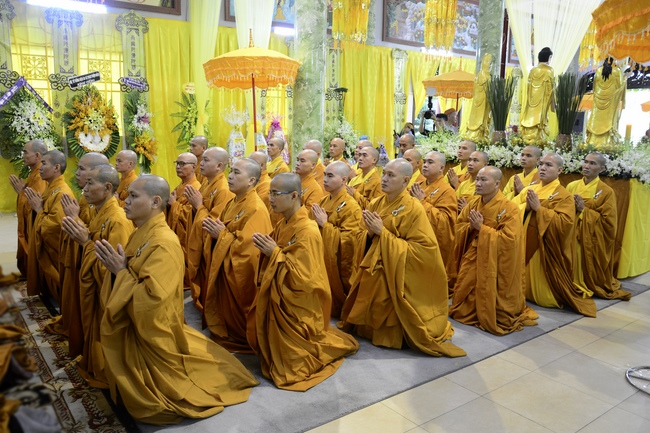 Viếng tang lễ cố Hòa thượng chùa Pháp Bửu