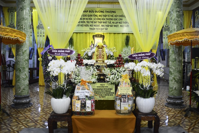 Viếng tang lễ cố Hòa thượng chùa Pháp Bửu