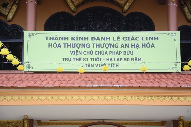 Viếng tang lễ cố Hòa thượng chùa Pháp Bửu