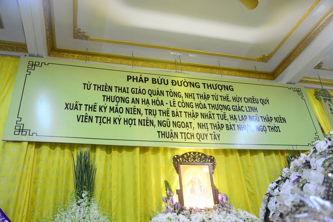 Viếng tang lễ cố Hòa thượng chùa Pháp Bửu