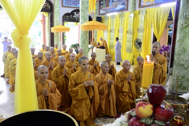 Viếng tang lễ cố Hòa thượng chùa Pháp Bửu