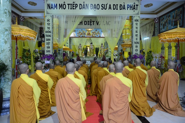 Viếng tang lễ cố Hòa thượng chùa Pháp Bửu