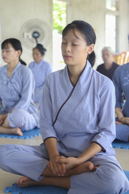 One-day Reciting the Buddha's name at Dong Cao Pagoda