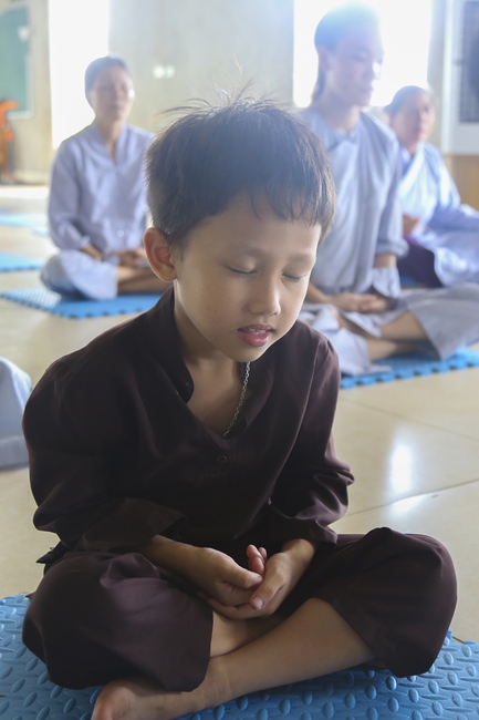 One-day Reciting the Buddha's name at Dong Cao Pagoda