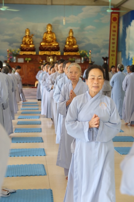 One-day Reciting the Buddha's name at Dong Cao Pagoda
