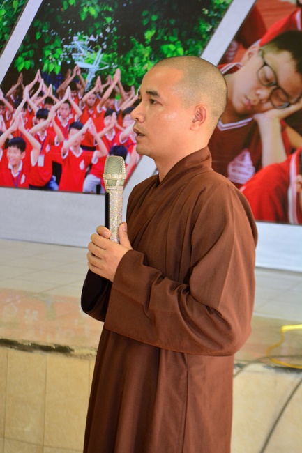 The late day of the Summer retreat at Tay Khanh Pagoda