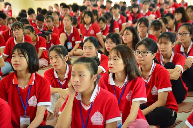 The late day of the Summer retreat at Tay Khanh Pagoda