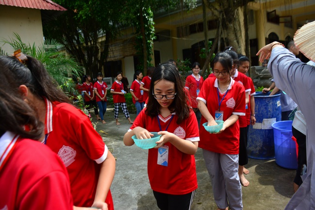 The late day of the Summer retreat at Tay Khanh Pagoda