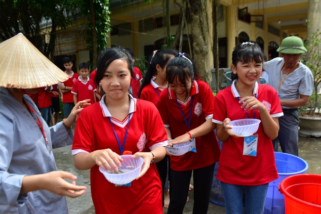 The late day of the Summer retreat at Tay Khanh Pagoda