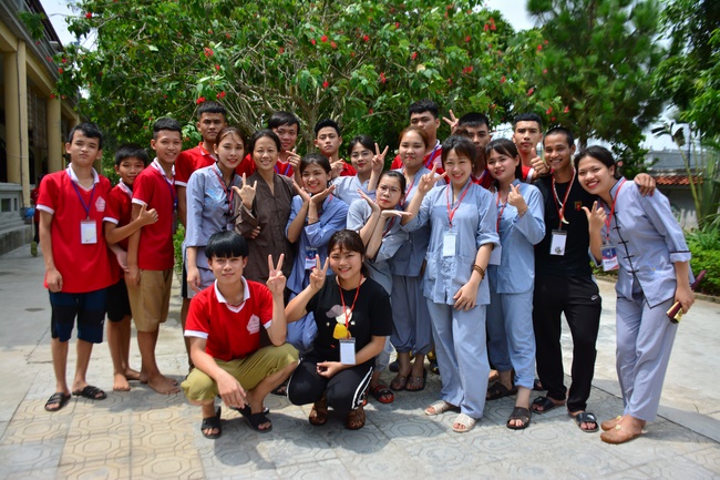 The late day of the Summer retreat at Tay Khanh Pagoda