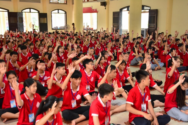 The late day of the Summer retreat at Tay Khanh Pagoda