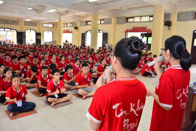 The late day of the Summer retreat at Tay Khanh Pagoda