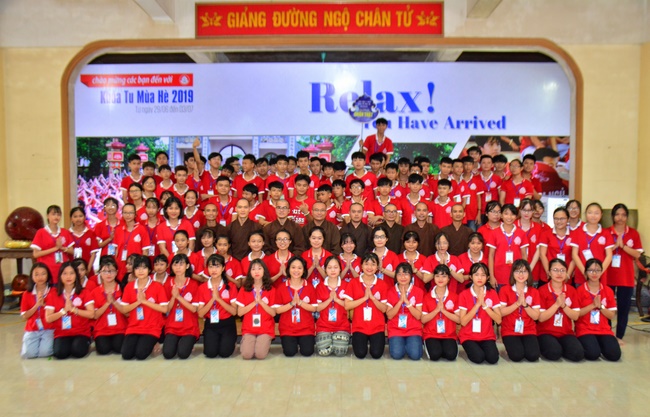 The late day of the Summer retreat at Tay Khanh Pagoda
