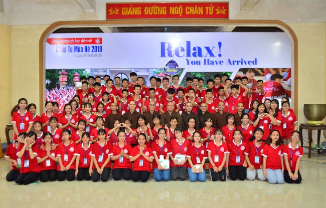 The late day of the Summer retreat at Tay Khanh Pagoda