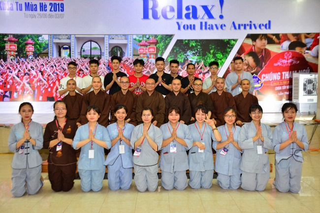 The late day of the Summer retreat at Tay Khanh Pagoda