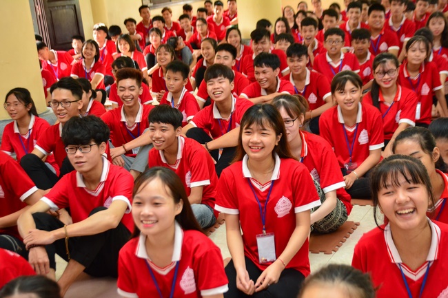 The late day of the Summer retreat at Tay Khanh Pagoda