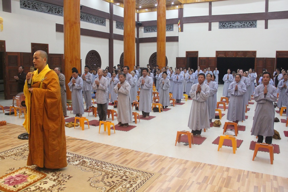The repentant ceremony at the Giai Lam Pagoda