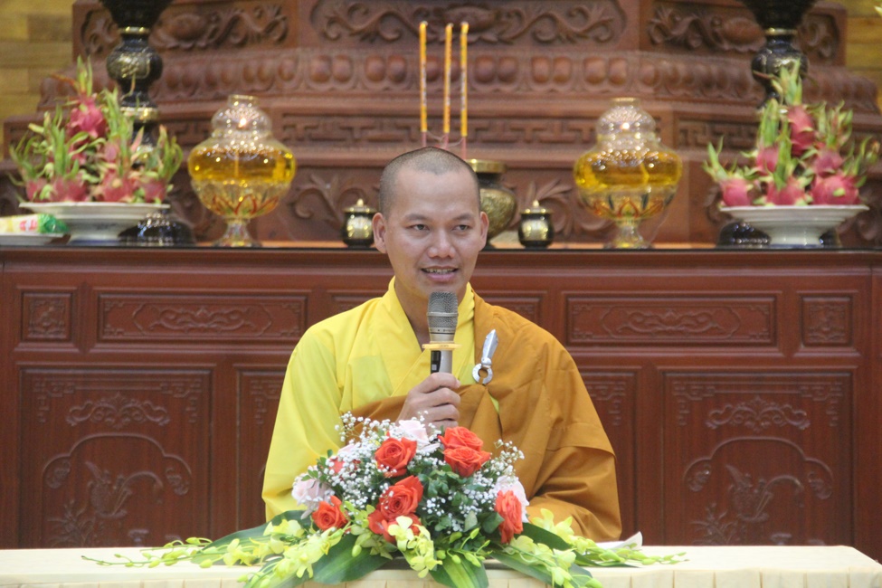 The repentant ceremony at the Giai Lam Pagoda