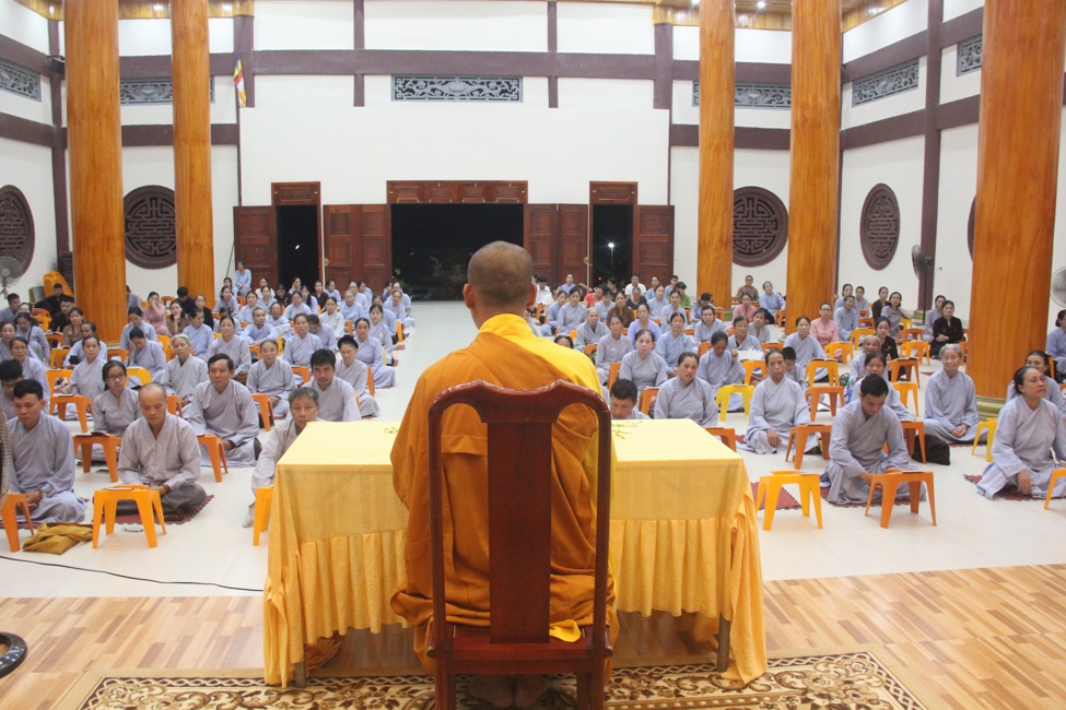The repentant ceremony at the Giai Lam Pagoda