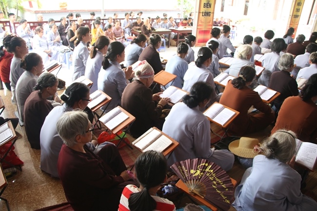 The peaceful and happy retreat at Tieu Dao pagoda - Quang Ninh