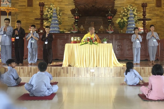 The Summer retreat at Giai Lam Pagoda in Ha Tinh