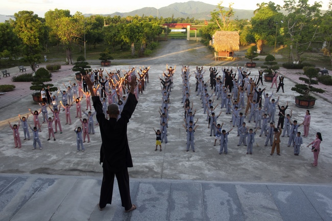The Summer retreat at Giai Lam Pagoda in Ha Tinh