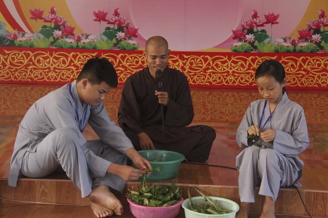 The Summer retreat at Giai Lam Pagoda in Ha Tinh