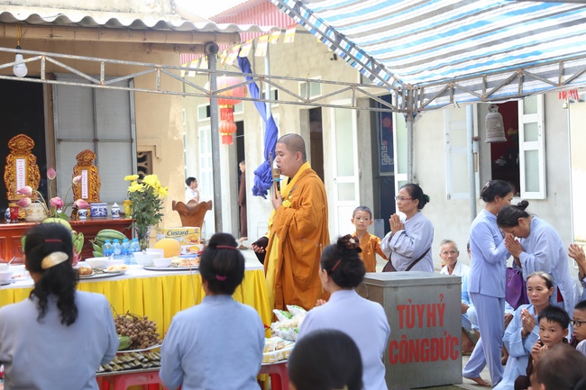 The Ullambana Ceremony at Dong Cao Pagoda In Thanh Hoa Province
