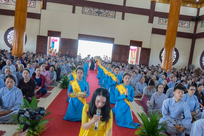 The Ullambana's  Great Ceremony of Pious Gratitude at Giai Lam Pagoda in Ha Tinh Province