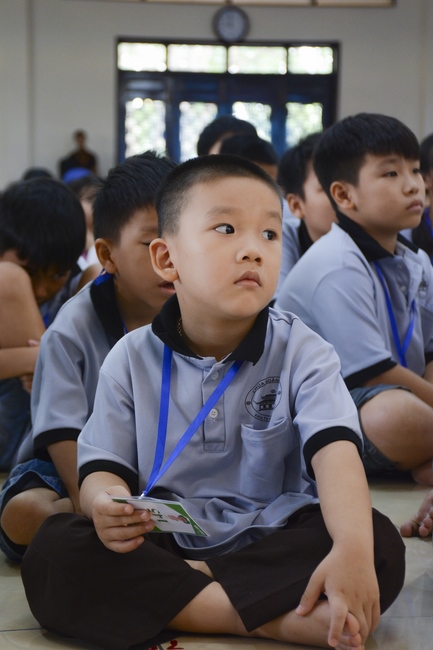 Children Retreat Titled ‘I Return to Buddha’