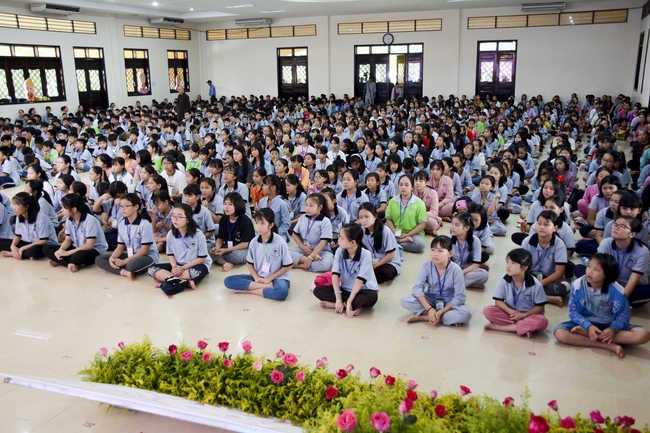 Children Retreat Titled ‘I Return to Buddha’