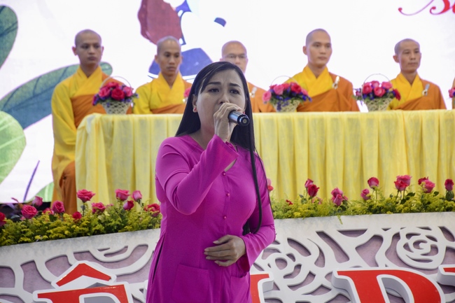 Children Retreat Titled ‘I Return to Buddha’