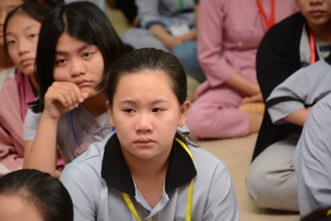 Children Retreat Titled ‘I Return to Buddha’