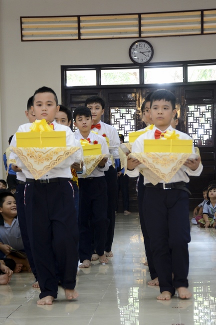 Children Retreat Titled ‘I Return to Buddha’