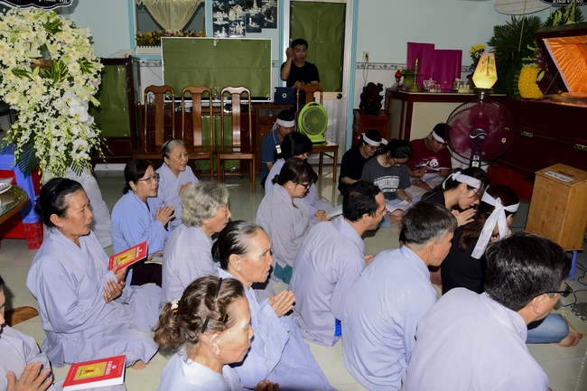 Tham dự lễ tri ân và cầu siêu tại An Giang