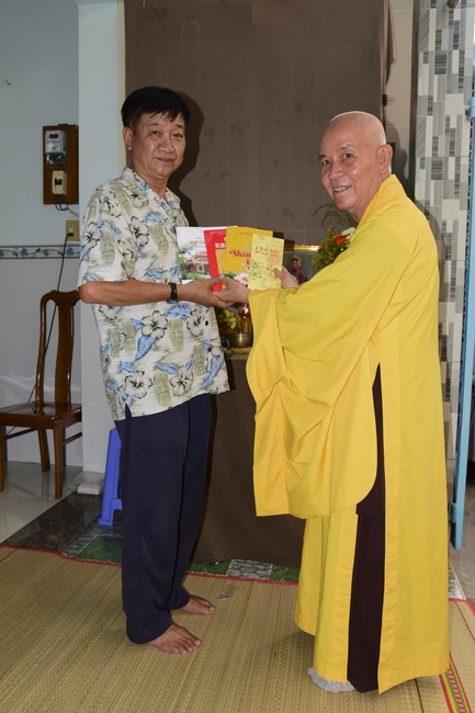 Tham dự lễ tri ân và cầu siêu tại An Giang