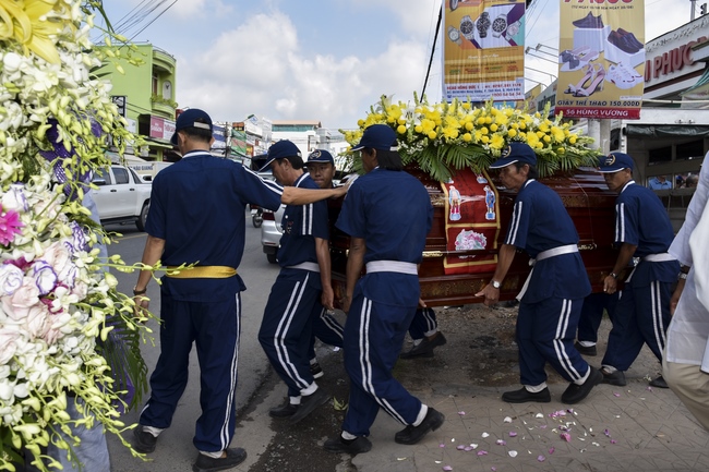 Tham dự lễ tri ân và cầu siêu tại An Giang