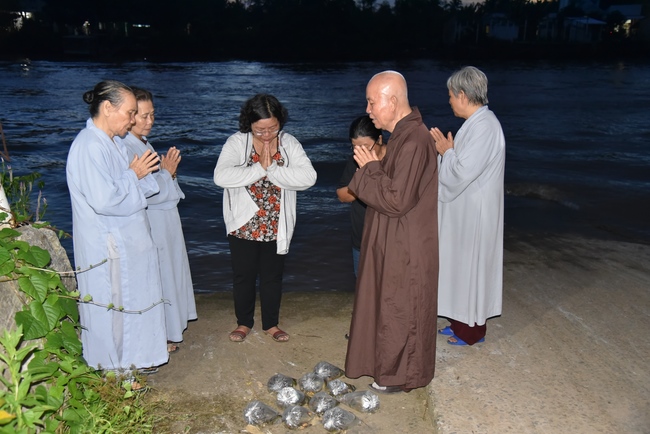 Tham dự lễ tri ân và cầu siêu tại An Giang